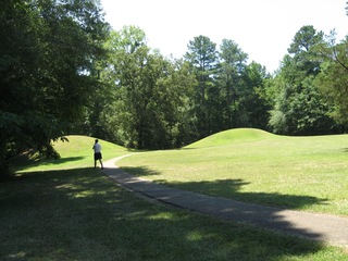 Scott on path toward mounds